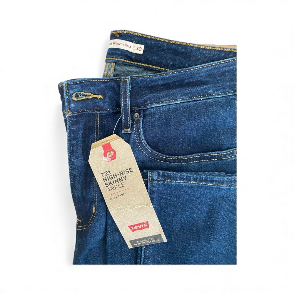 Levi's High-Rise Skinny Jeans - Dark Blue
